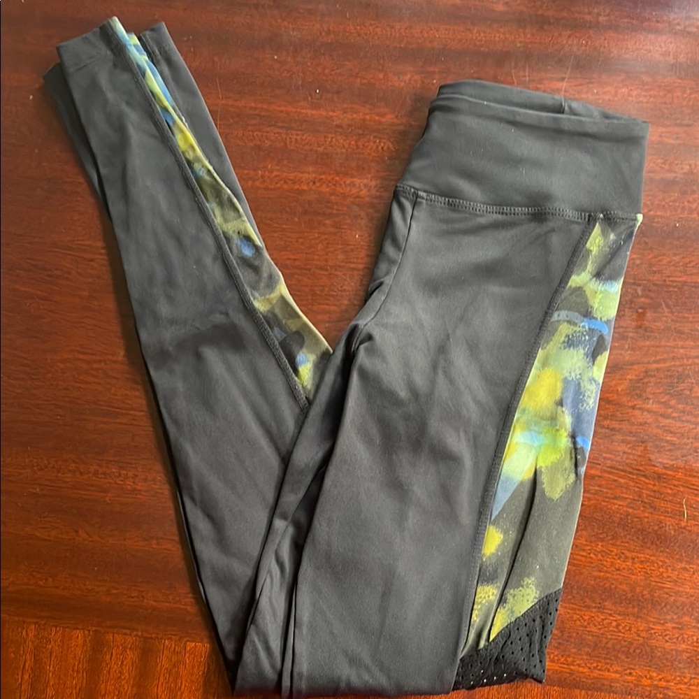 Black and Camo Leggings with Athletic Design